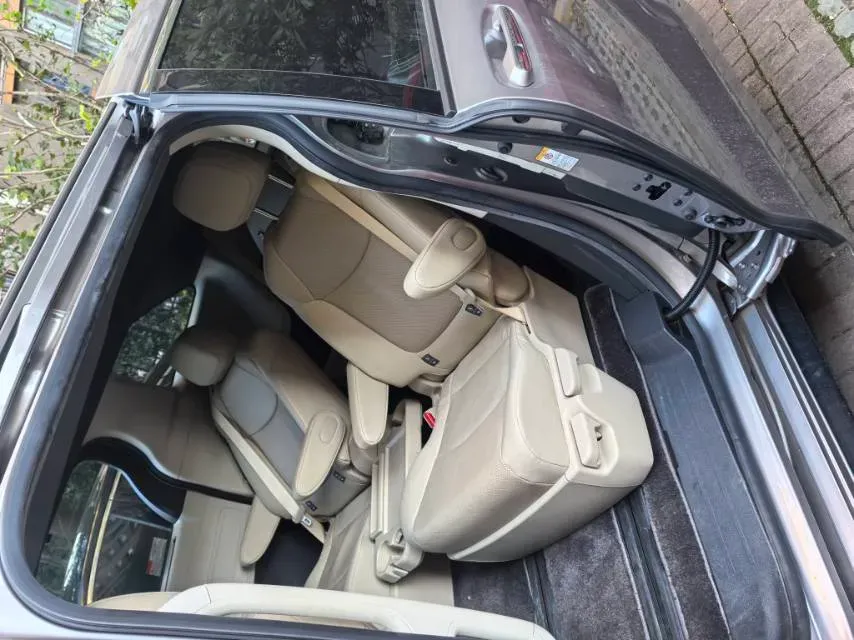 2021 Toyota Sienna 2.5L 192HP L4 E-CVT Hybrid,autocango,china used car exporter,china ev exporter,chinese used car exporter,chinese used ev exporter