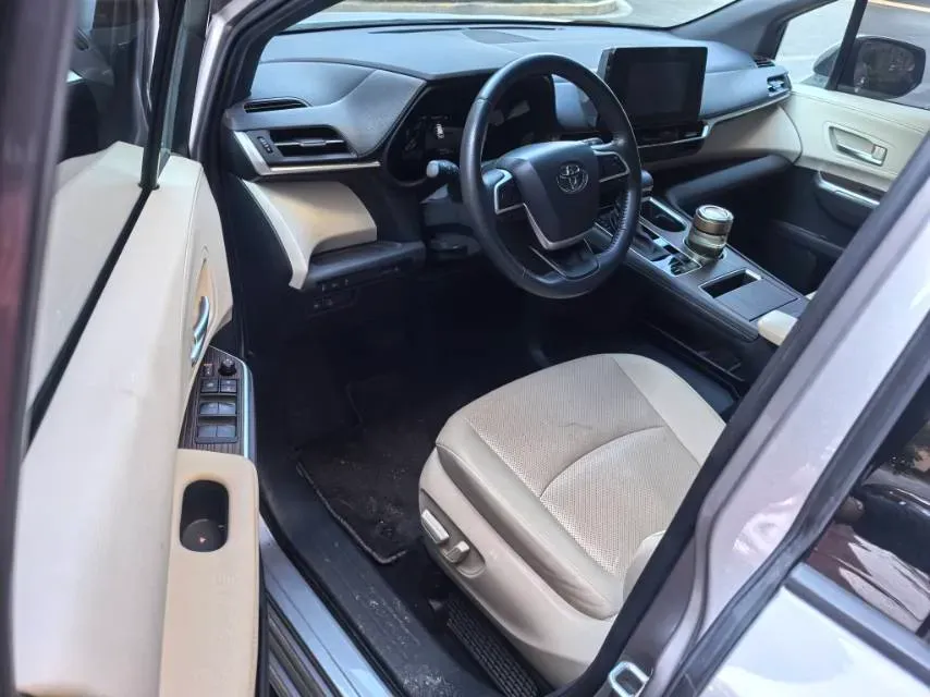 2021 Toyota Sienna 2.5L 192HP L4 E-CVT Hybrid,autocango,china used car exporter,china ev exporter,chinese used car exporter,chinese used ev exporter