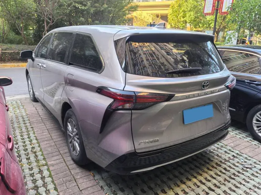 2021 Toyota Sienna 2.5L 192HP L4 E-CVT Hybrid,autocango,china used car exporter,china ev exporter,chinese used car exporter,chinese used ev exporter