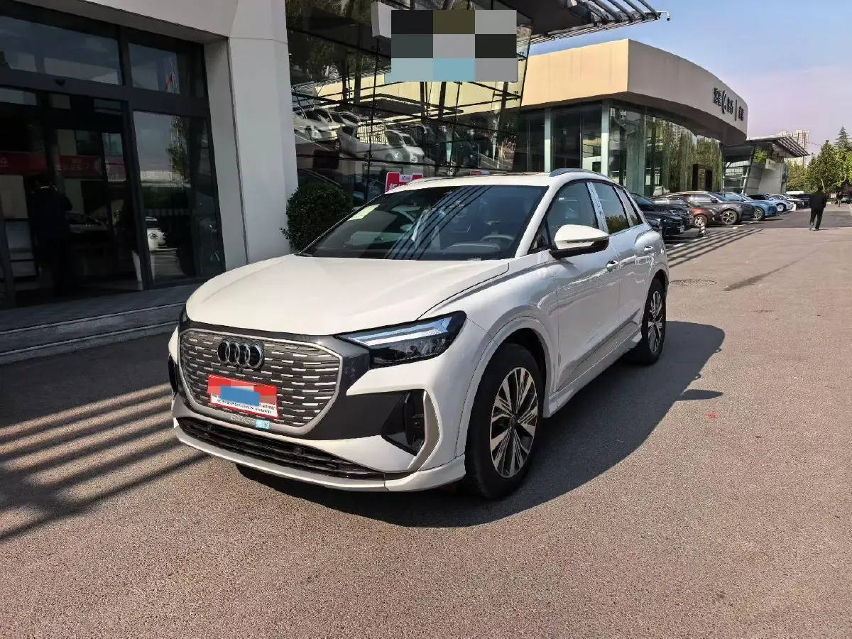 2024 Audi Q4 e-tron BEV 84.8KWH