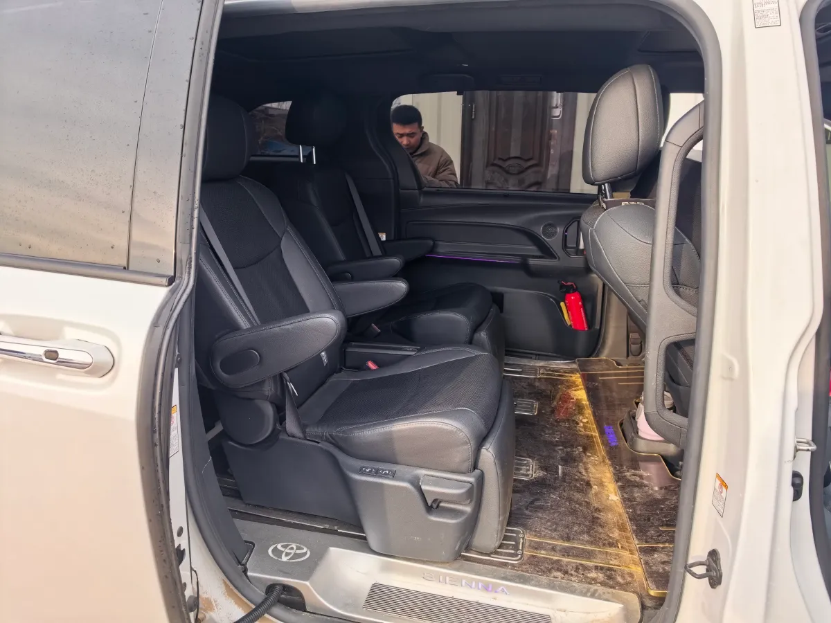 2021 Toyota Sienna 2.5L 192HP L4 E-CVT Hybrid,autocango,china used car exporter,china ev exporter,chinese used car exporter,chinese used ev exporter