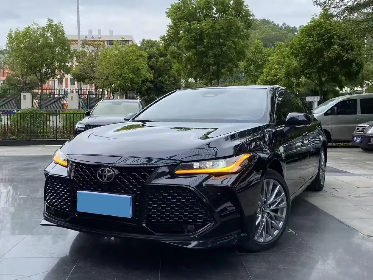 2024 Toyota Avalon 2.0L 152HP L4 E-CVT Hybrid