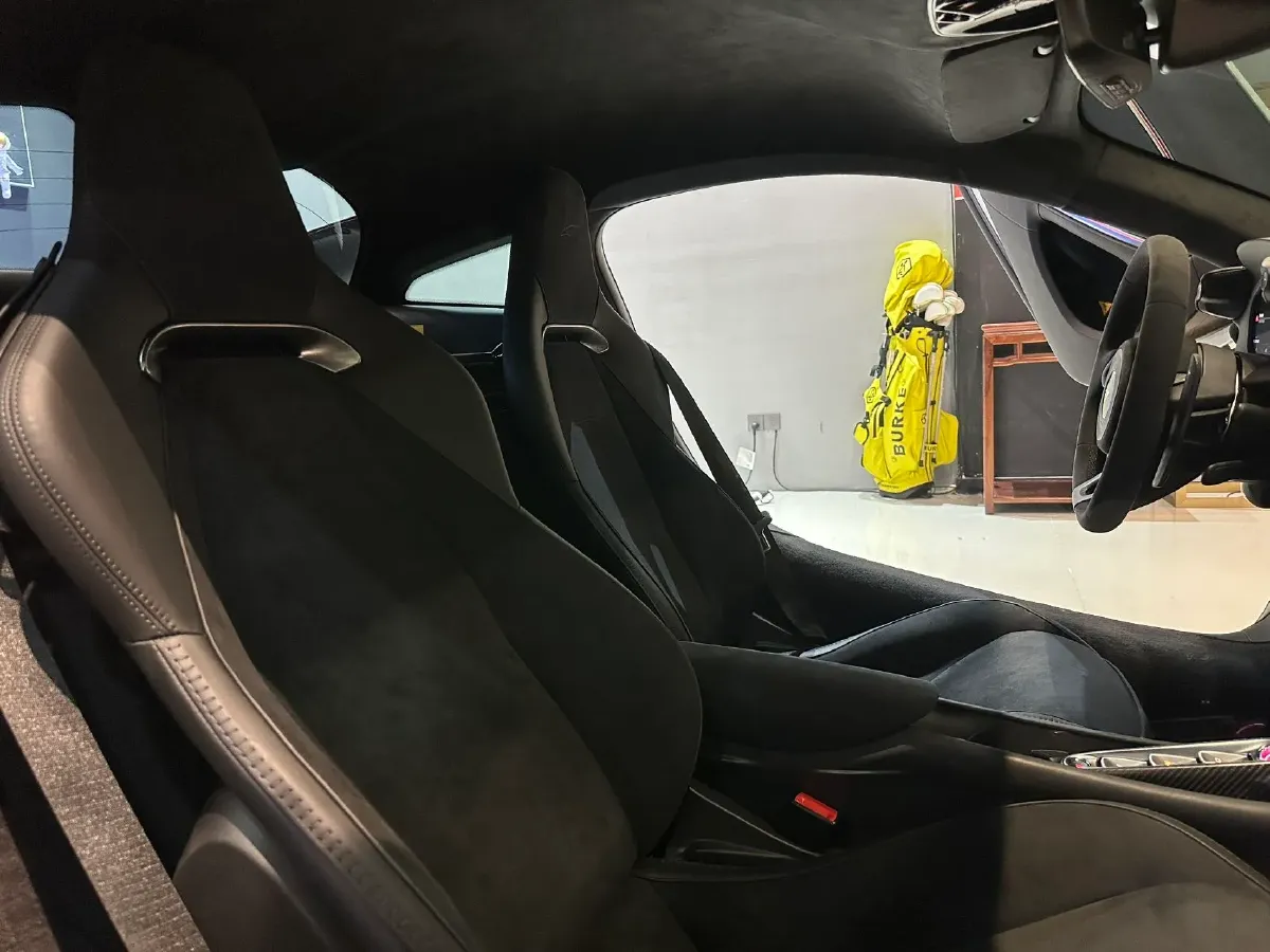 2023 McLaren Artura 3.0T 585HP V6 8DCT PHEV 7.4KWH,autocango,china used car exporter,china ev exporter,chinese used car exporter,chinese used ev exporter