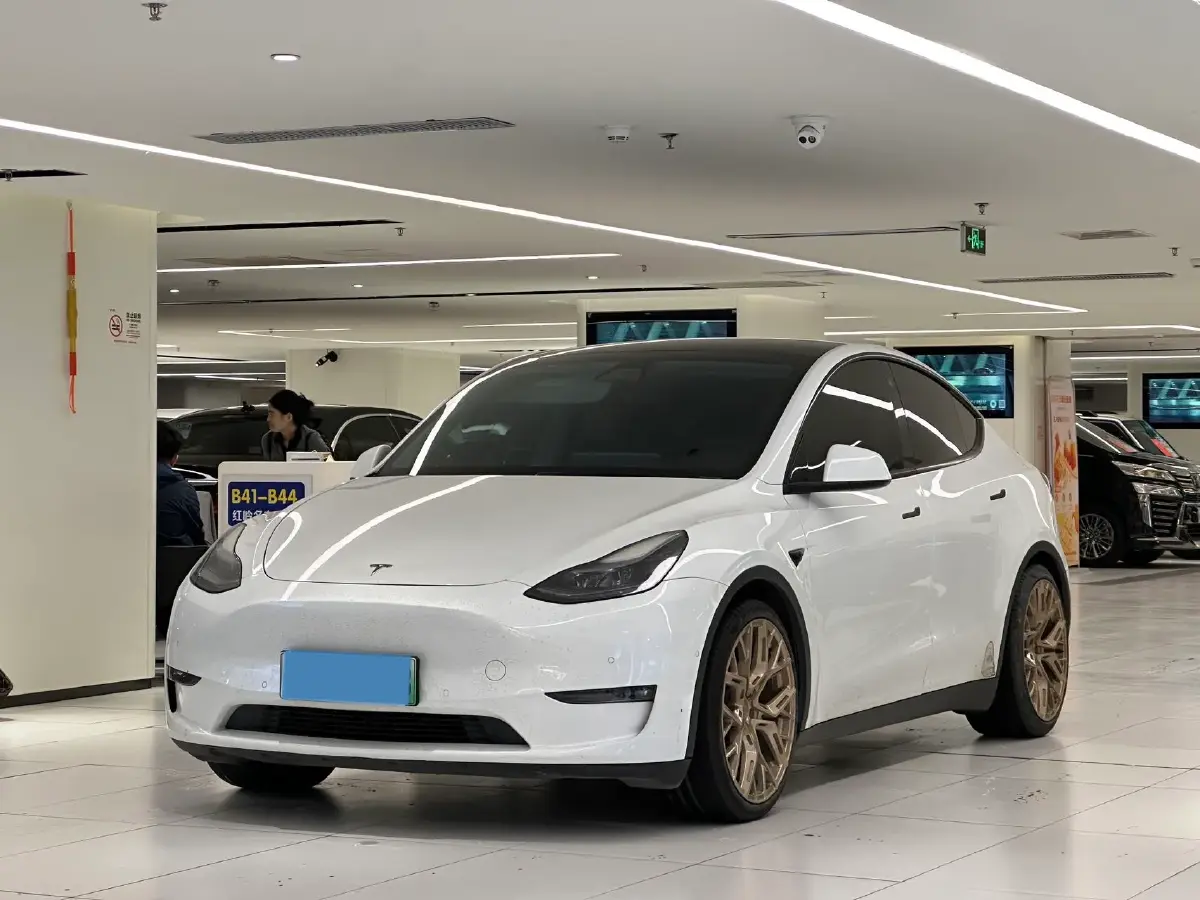 2023 ROXPloeStone 01 1.5T 152HP L4 REEV 56.01KWH