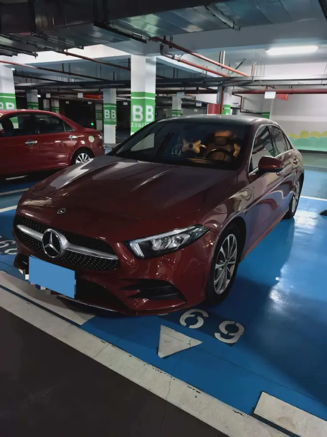 2021 Mercedes-Benz A Class 1.3T 163HP L4 7DCT