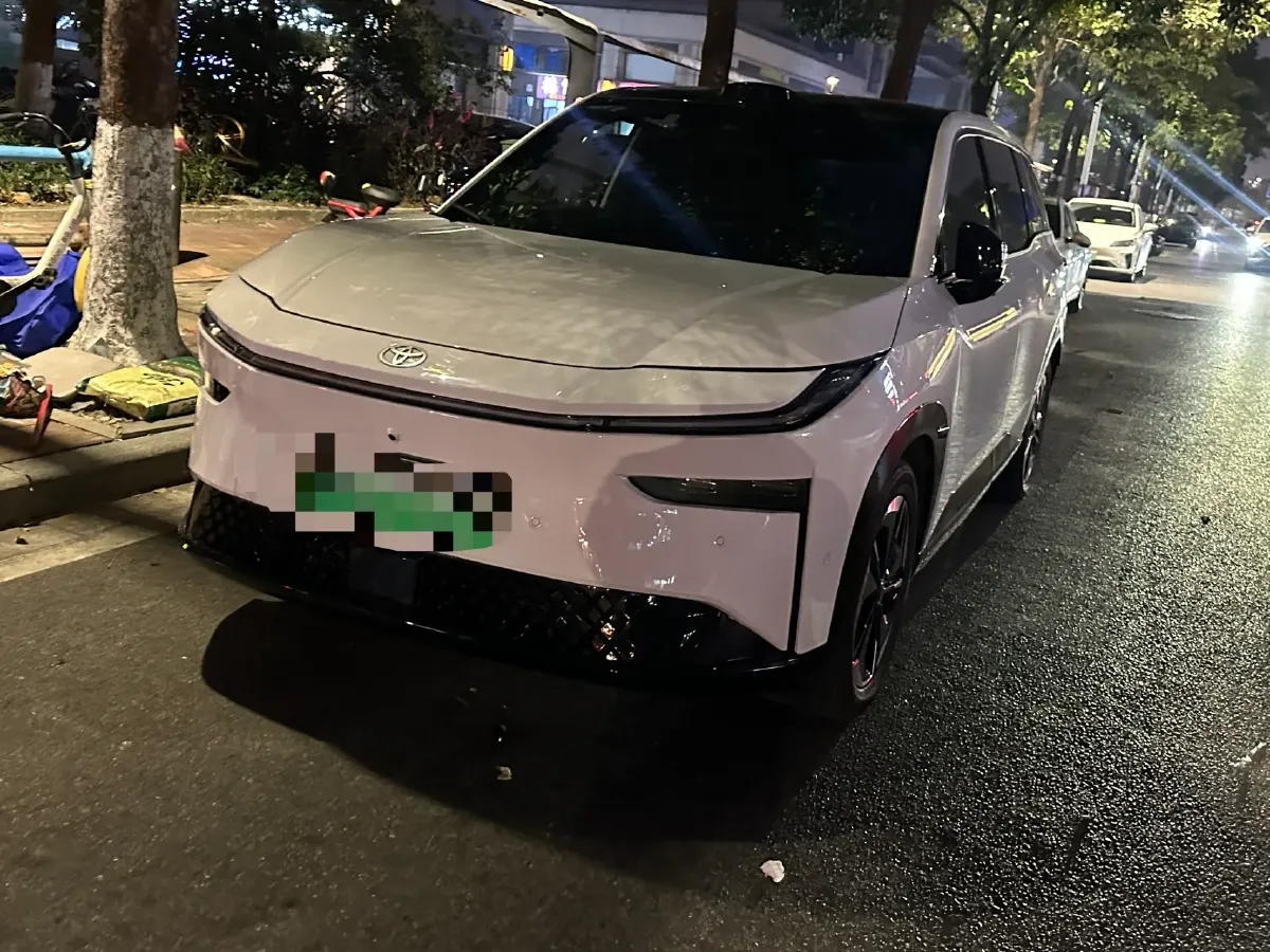 2025 Toyota BZ3X BEV 58.37KWH,autocango,china used car exporter,china ev exporter,chinese used car exporter,chinese used ev exporter