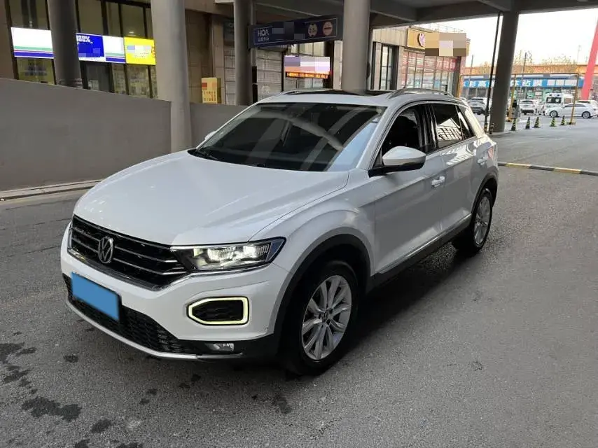 2021 Volkswagen T-Roc 1.4T 150HP L4 7DCT