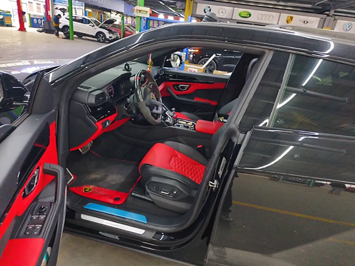 2021 Lamborghini Urus 4.0T 641HP V8 8AT,autocango,china used car exporter,china ev exporter,chinese used car exporter,chinese used ev exporter