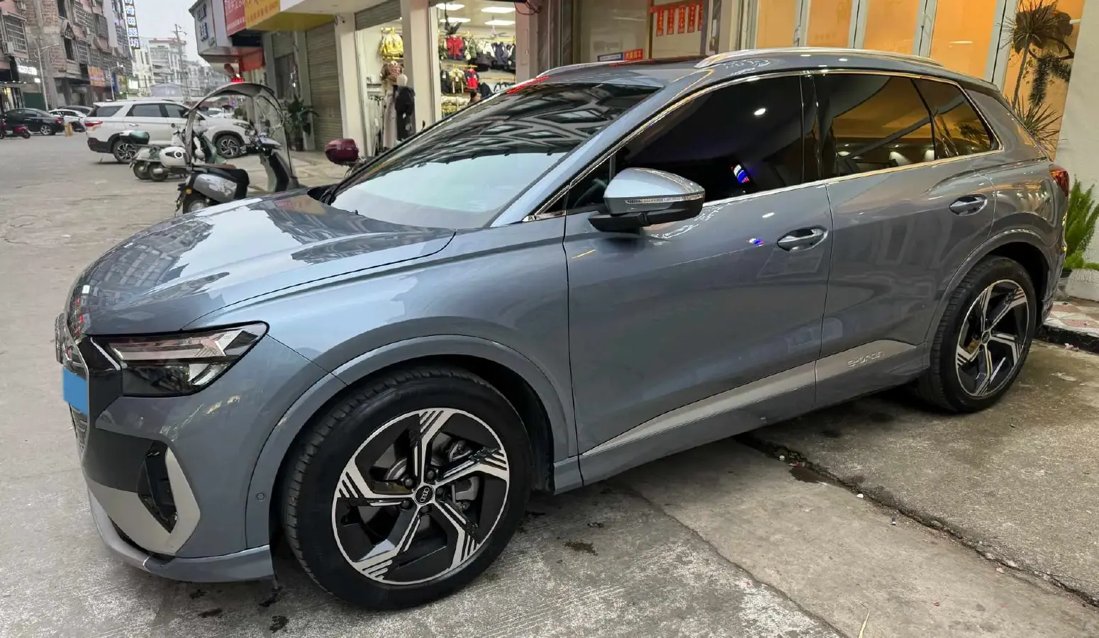 2023 Audi Q4 e-tron BEV 84.8KWH