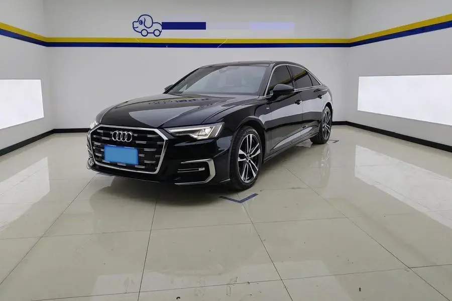 2023 Audi A6L 2.0T 190HP L4 7DCT