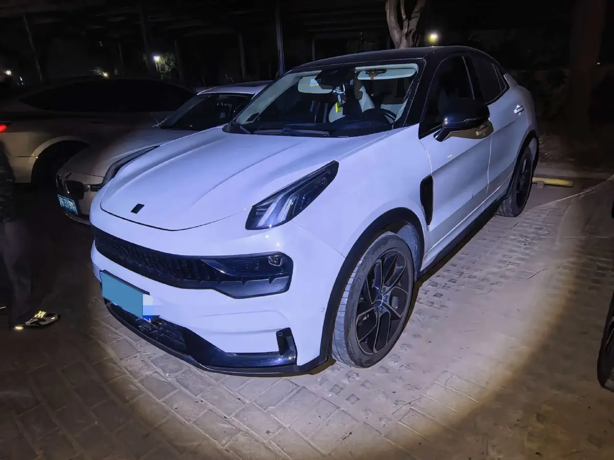 2020 LYNK&CO 05 2.0T 254HP L4 8AT