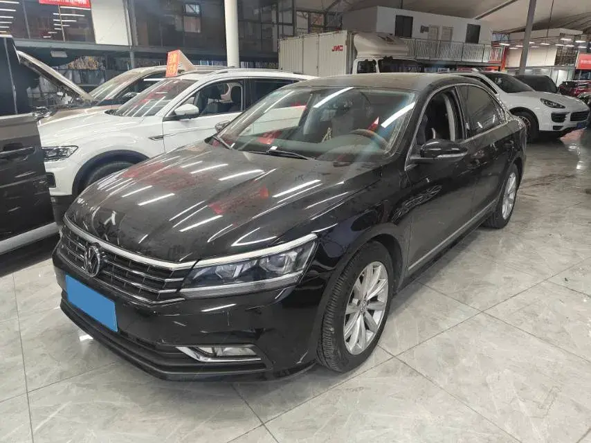 2017 Volkswagen Passat 1.8T 180HP L4 7DCT