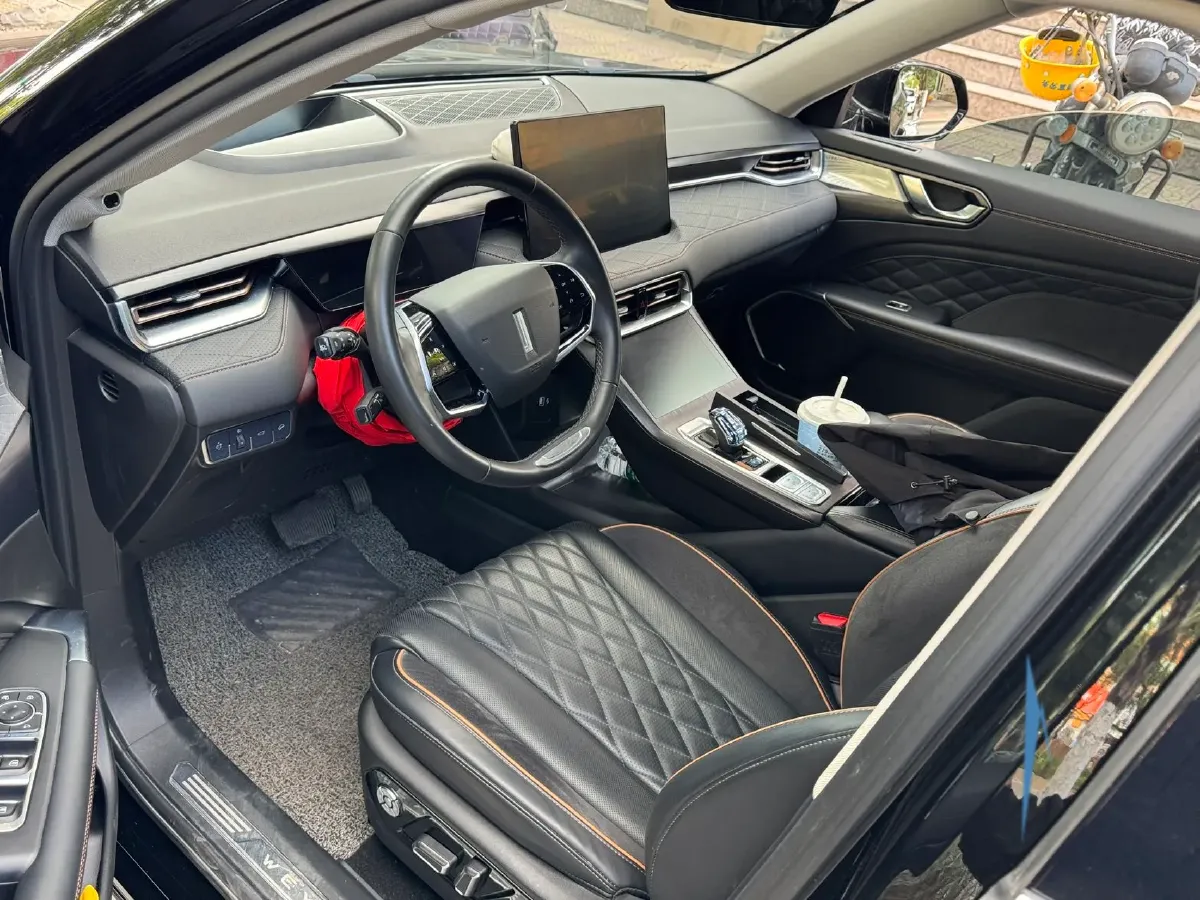 2022 WEY Latte DHT 1.5T 156HP L4 2DHT Hybrid,autocango,china used car exporter,china ev exporter,chinese used car exporter,chinese used ev exporter