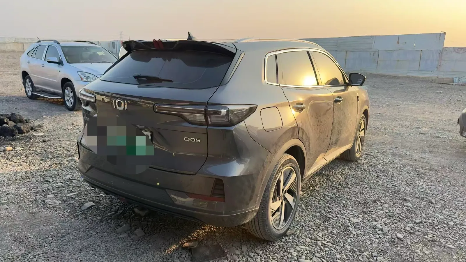 2023 Venucia Grand V DD-i 1.5T 163HP L4 E-CVT PHEV 18.4KWH,autocango,china used car exporter,china ev exporter,chinese used car exporter,chinese used ev exporter