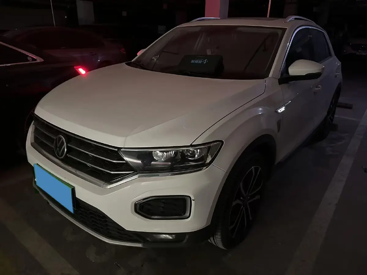2021 Volkswagen T-Roc 1.4T 150HP L4 7DCT