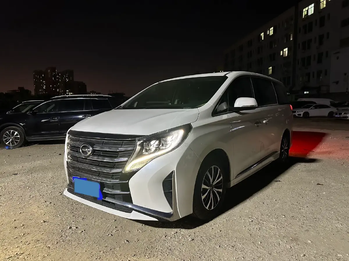 2021 GAC Trumpchi M8 2.0T 252HP L4 8AT