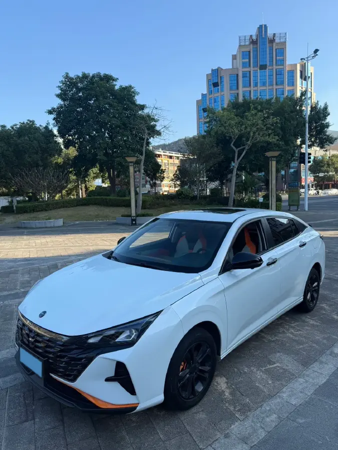 2023 DongFeng Aeolus YiXuan 1.5L 125HP L4 6DCT
