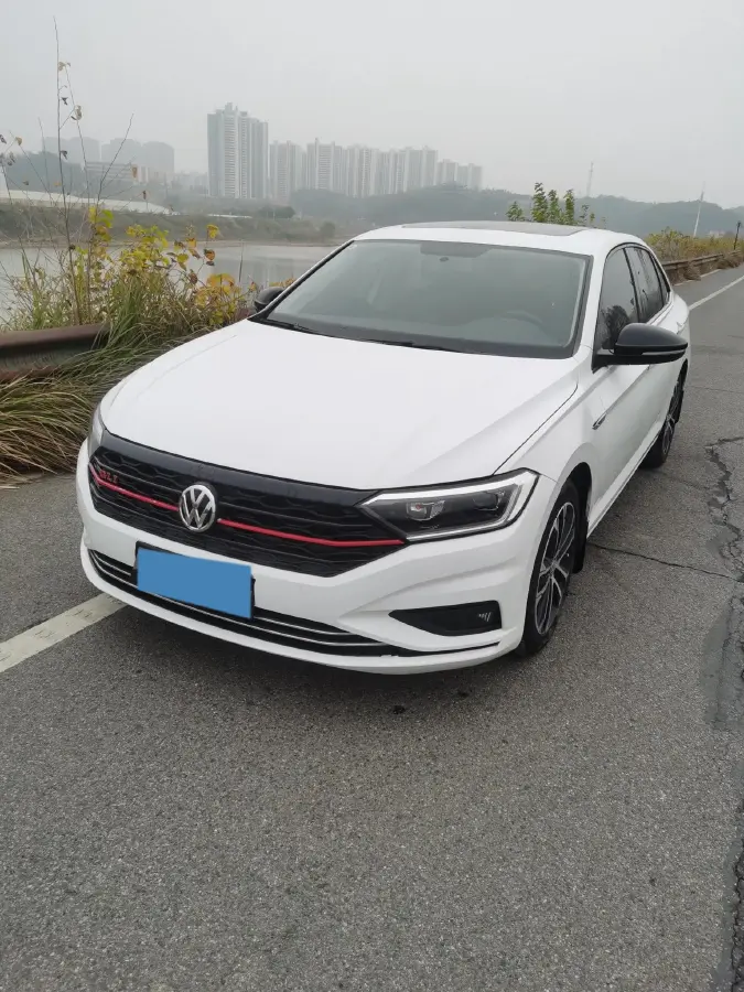 2020 Volkswagen Sagitar 1.4T 150HP L4 7DCT