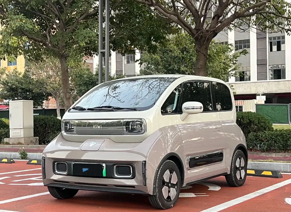 2023 BaoJun KiWi EV BEV 31.7KWH