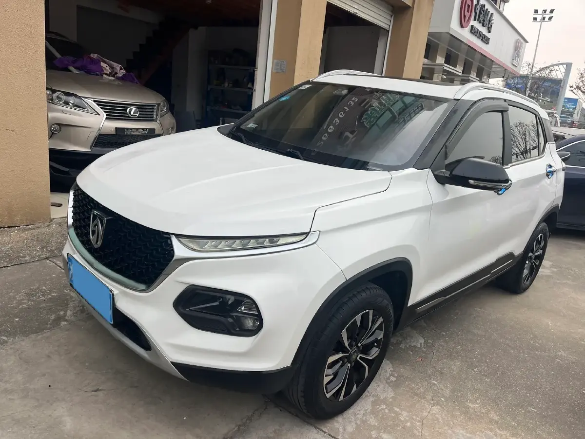 2019 WuLing HongGuang 1.5L 99HP L4 6MT