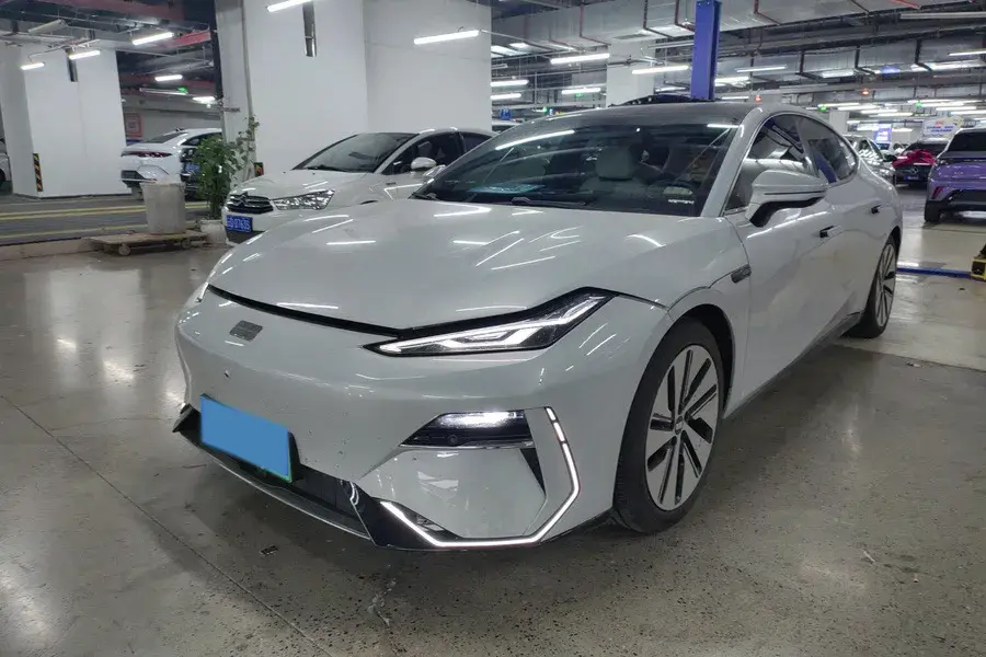 2024 Geely Galaxy E8 BEV 62KWH