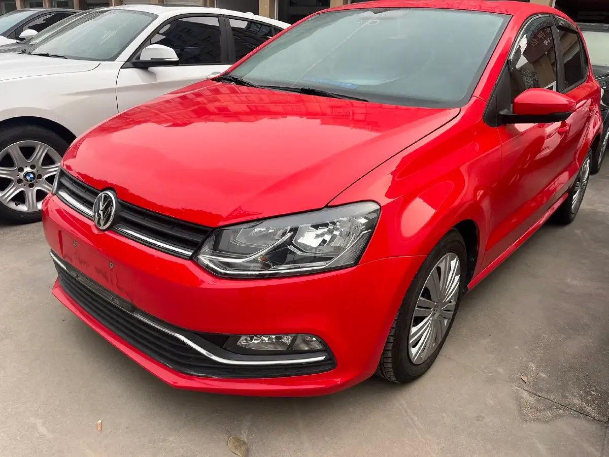2016 Volkswagen Polo 1.6L 110HP L4 6AT