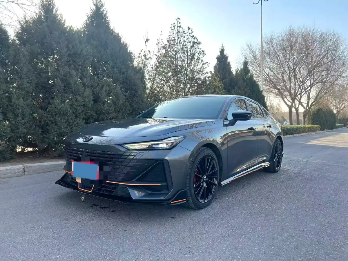 2022 ChangAn UNI-V 1.5T 188HP L4 7DCT