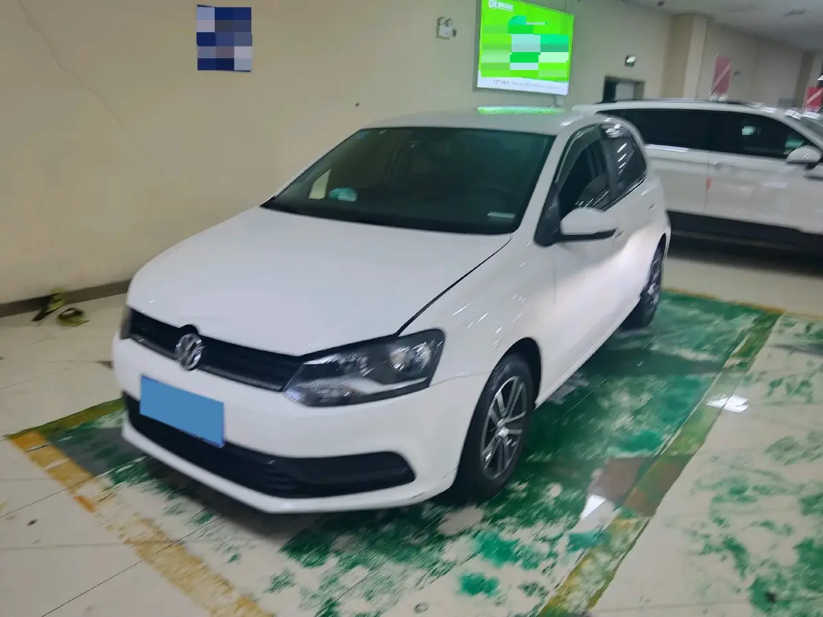 2016 Volkswagen Polo 1.4L 90HP L4 5MT