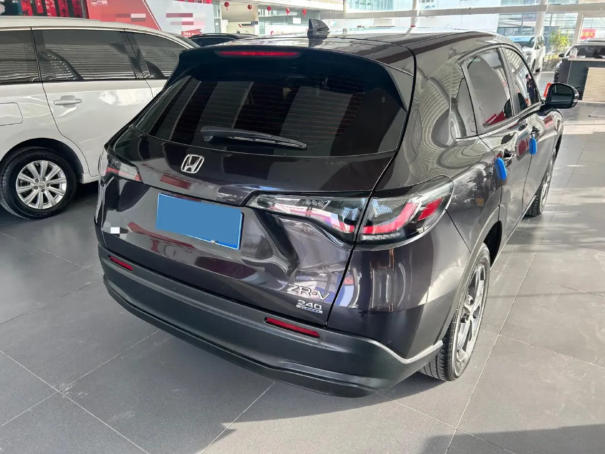2023 Honda ZR-V 1.5T 182HP L4 CVT,autocango,china used car exporter,china ev exporter,chinese used car exporter,chinese used ev exporter