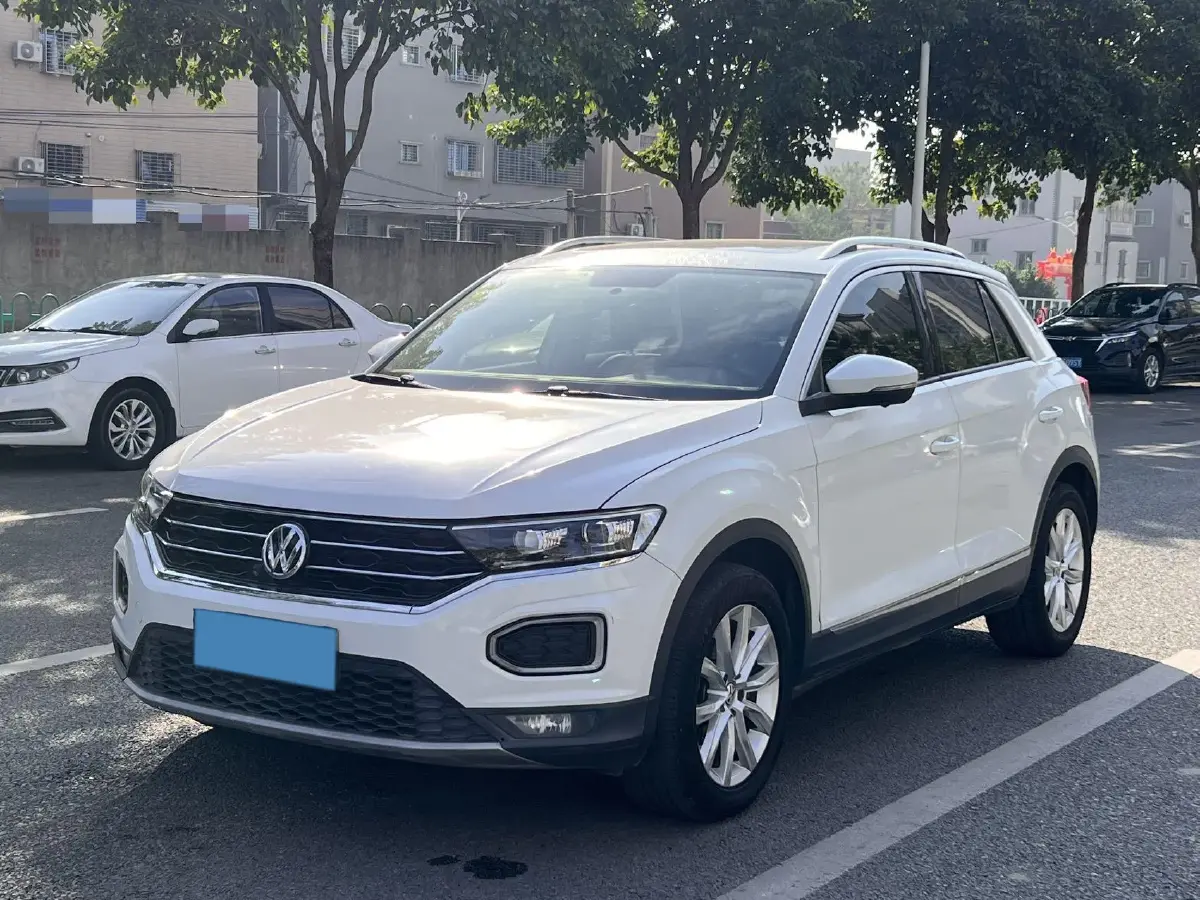 2019 Volkswagen T-Roc 1.4T 150HP L4 7DCT