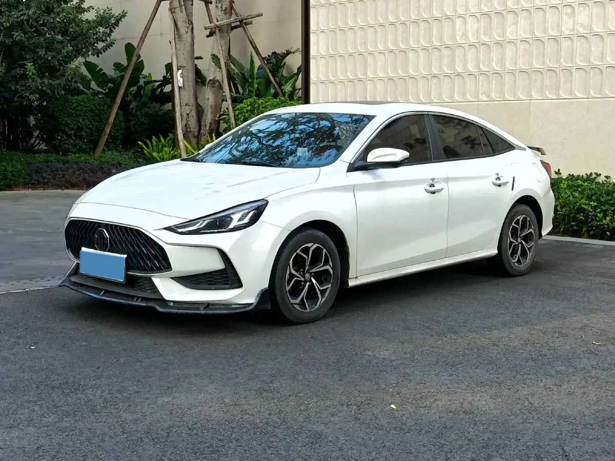 2021 MG 5 1.5L 120HP L4 CVT