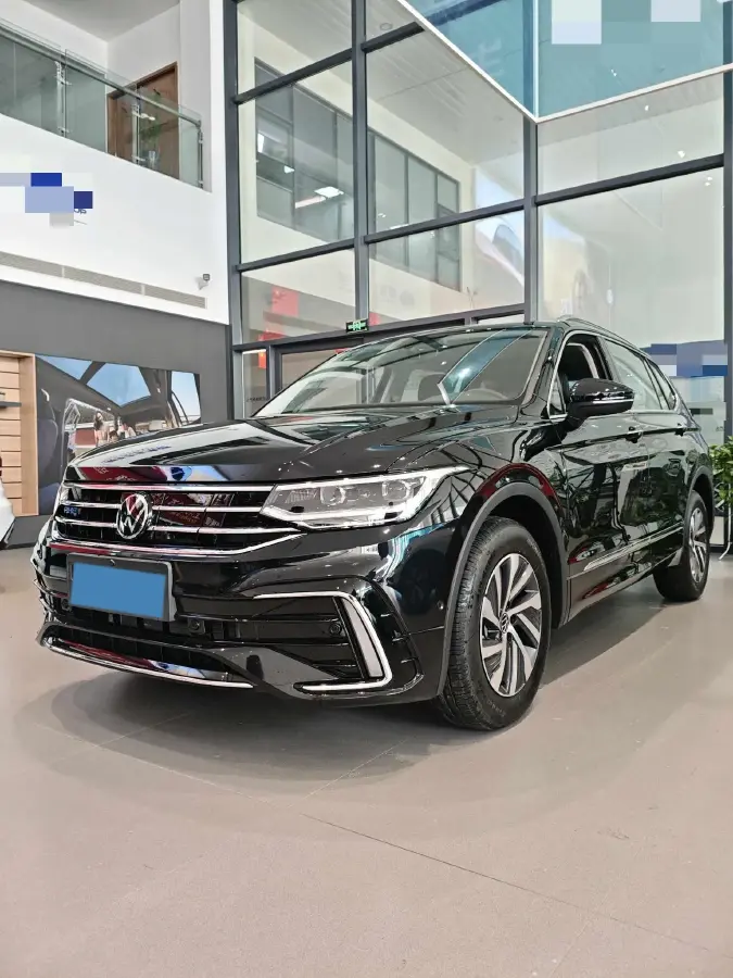 2023 Audi Q2L 1.5T 160HP L4 7DCT