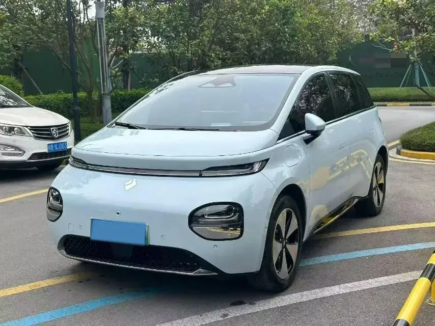 2023 BaoJun Cloud BEV 50.6KWH