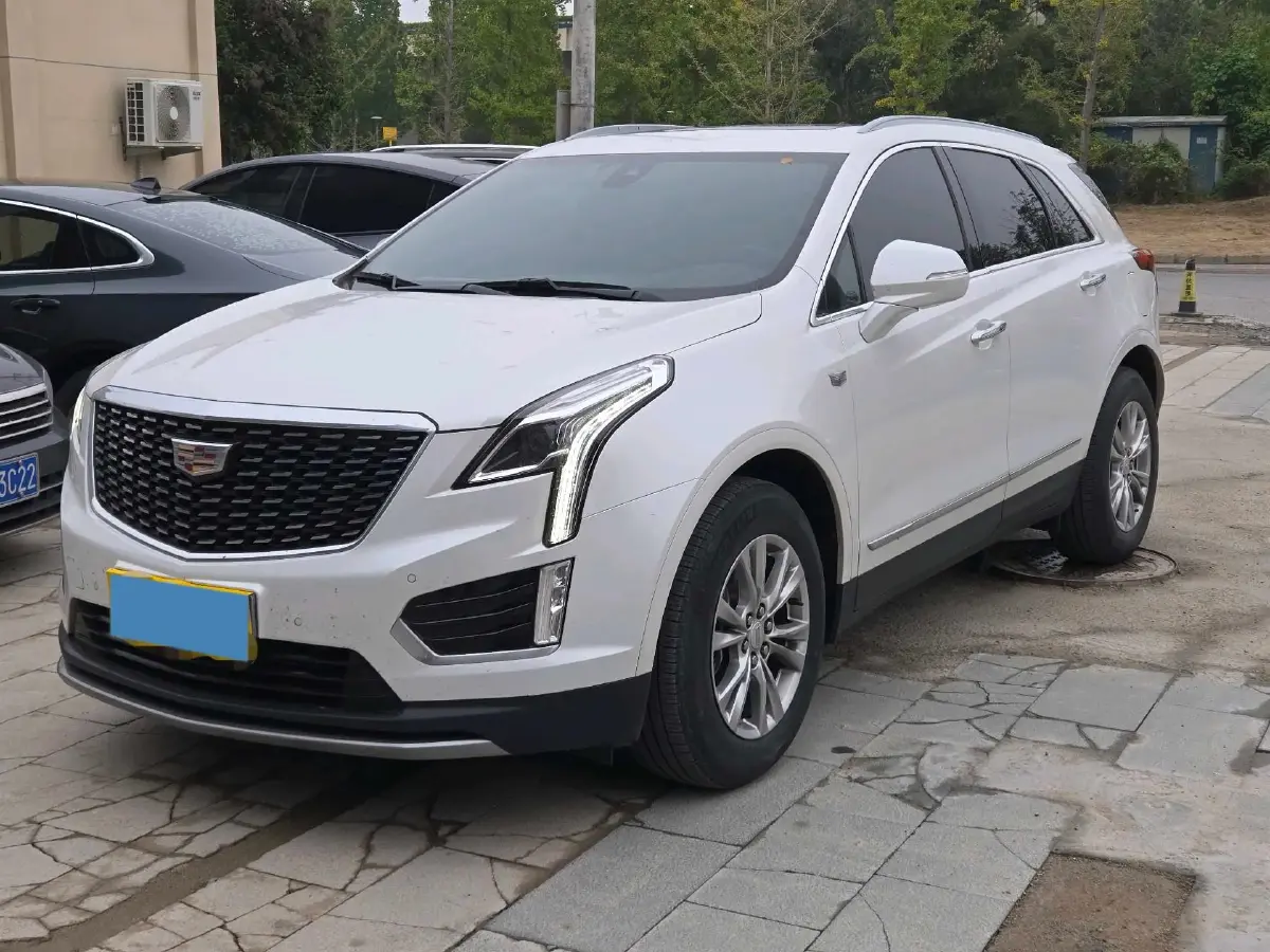2022 Cadillac XT5 2.0T 237HP L4 9AT