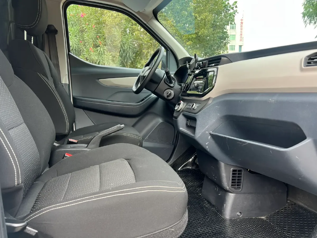 2023 MAXUS EV30 BEV 41.86KWH,autocango,china used car exporter,china ev exporter,chinese used car exporter,chinese used ev exporter