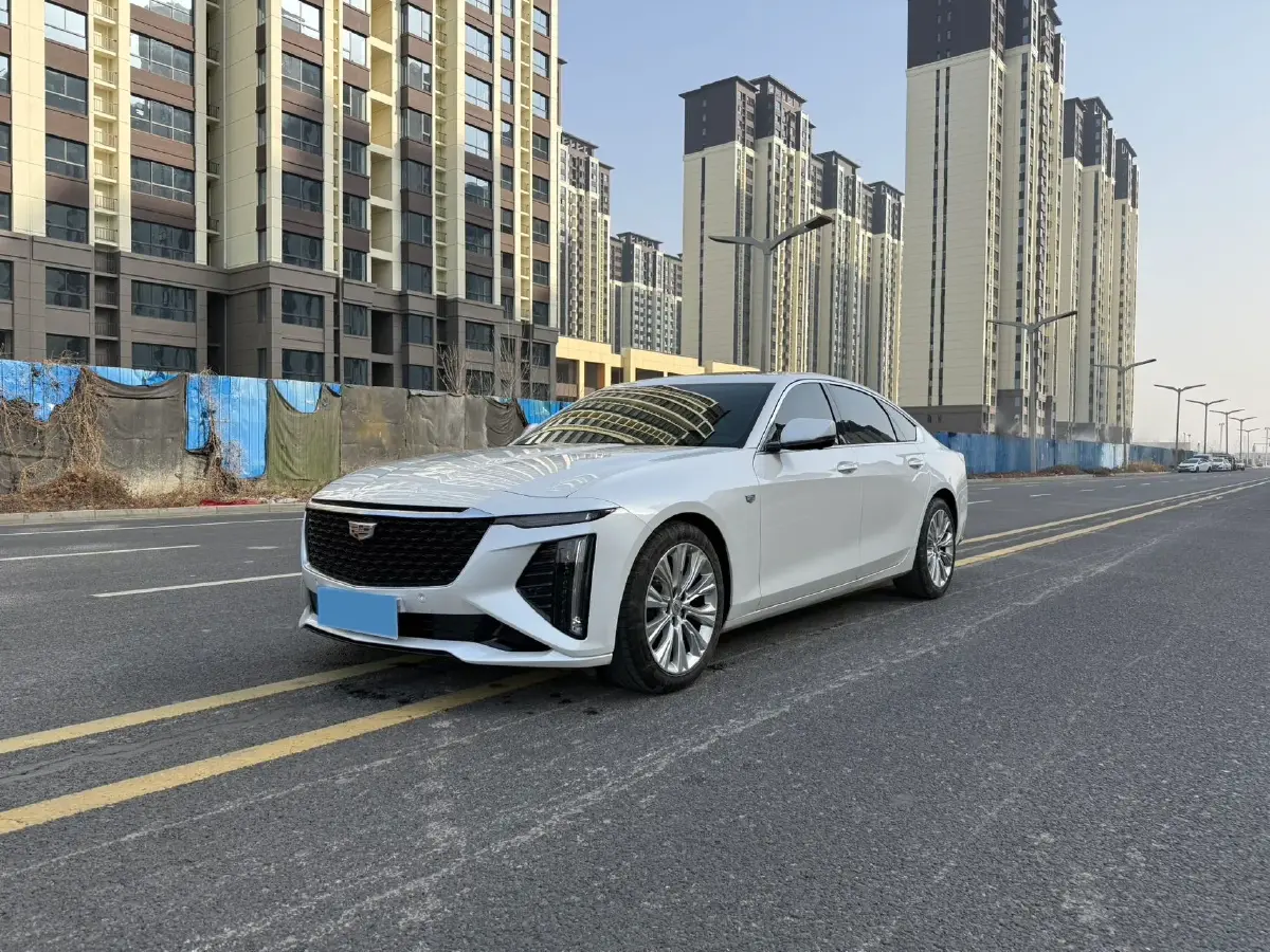 2026 Cadillac CT6 2.0T 237HP L4 10AT