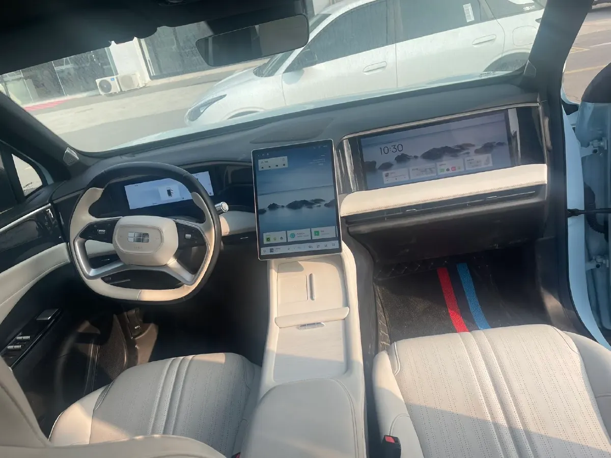 2023 Geely Galaxy L7 1.5T 163HP L4 3DHT PHEV 18.7KWH,autocango,china used car exporter,china ev exporter,chinese used car exporter,chinese used ev exporter