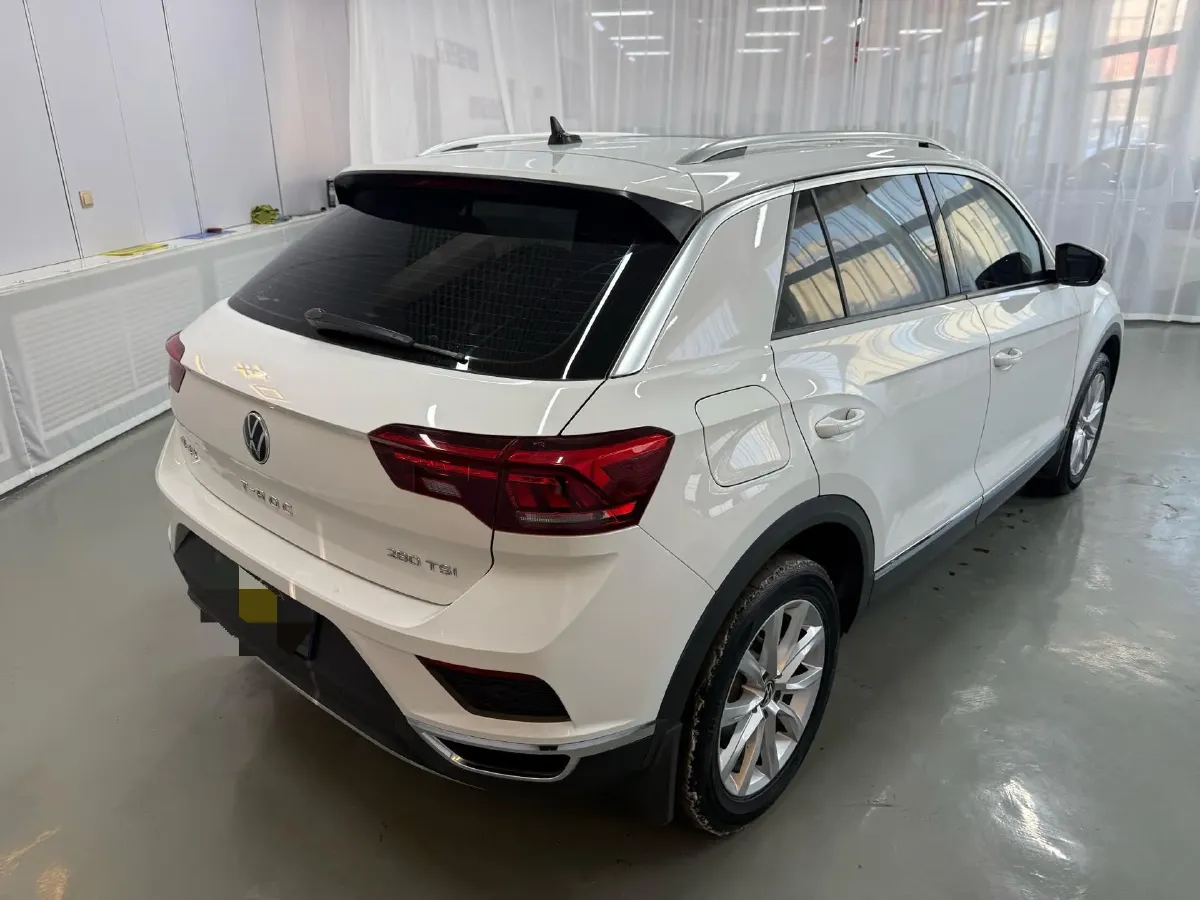 2022 Volkswagen T-Roc 1.4T 150HP L4 7DCT,autocango,china used car exporter,china ev exporter,chinese used car exporter,chinese used ev exporter