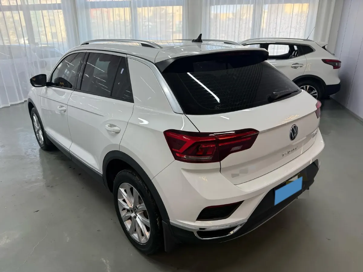 2022 Volkswagen T-Roc 1.4T 150HP L4 7DCT,autocango,china used car exporter,china ev exporter,chinese used car exporter,chinese used ev exporter