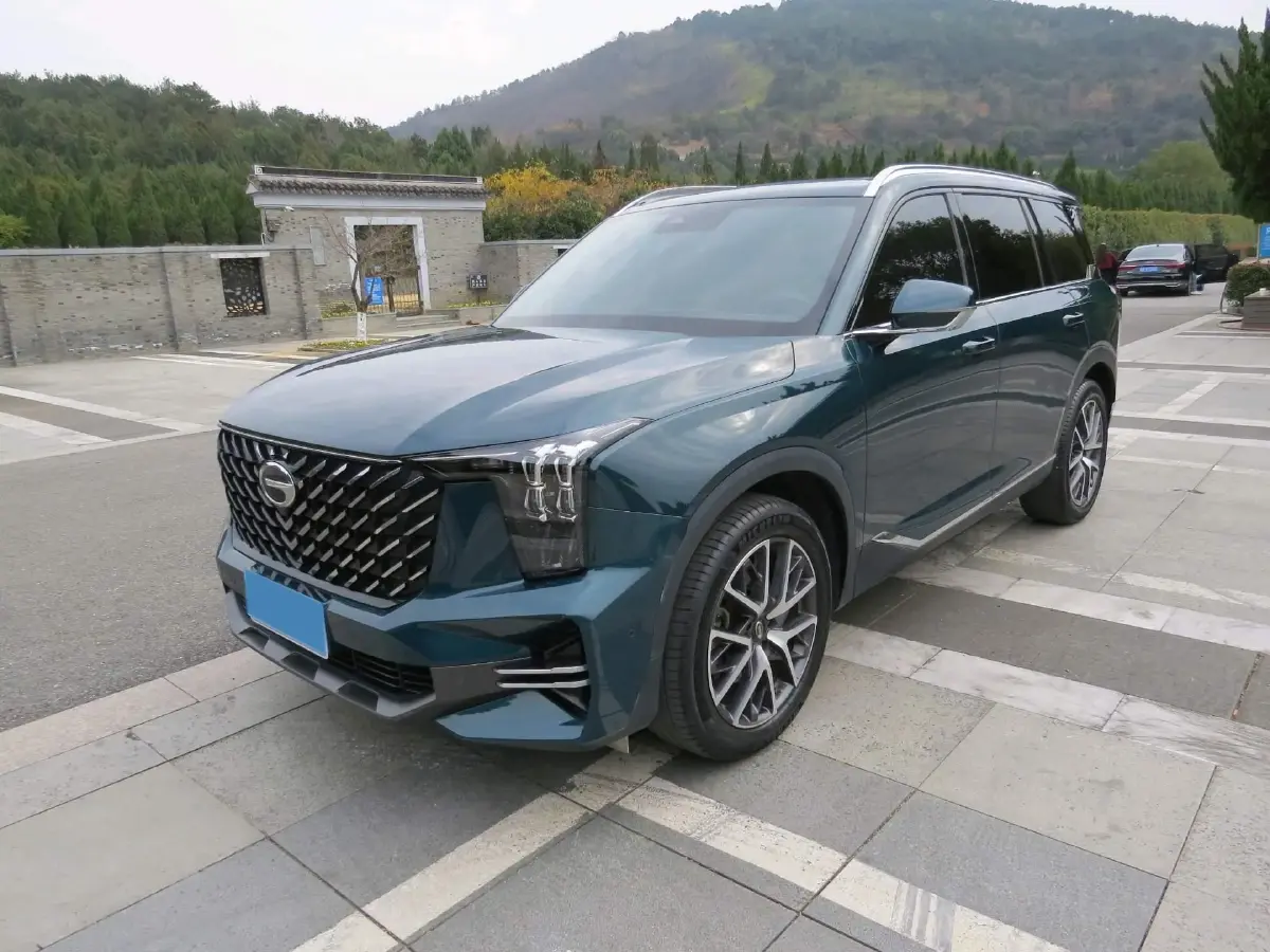 2022 GAC Trumpchi GS8 2.0T 252HP L4 8AT
