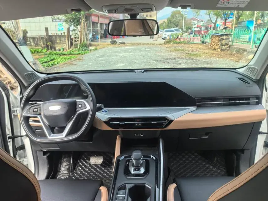 2024 Geely OkavangoPRO 1.5T 181HP L4 7DCT,autocango,china used car exporter,china ev exporter,chinese used car exporter,chinese used ev exporter