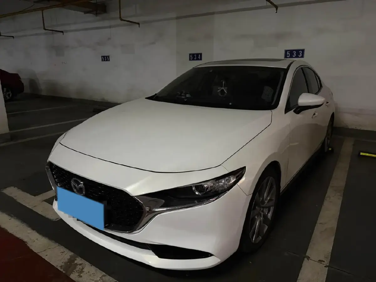 2020 Mazda 3 Axela 2.0L 158HP L4 6AT