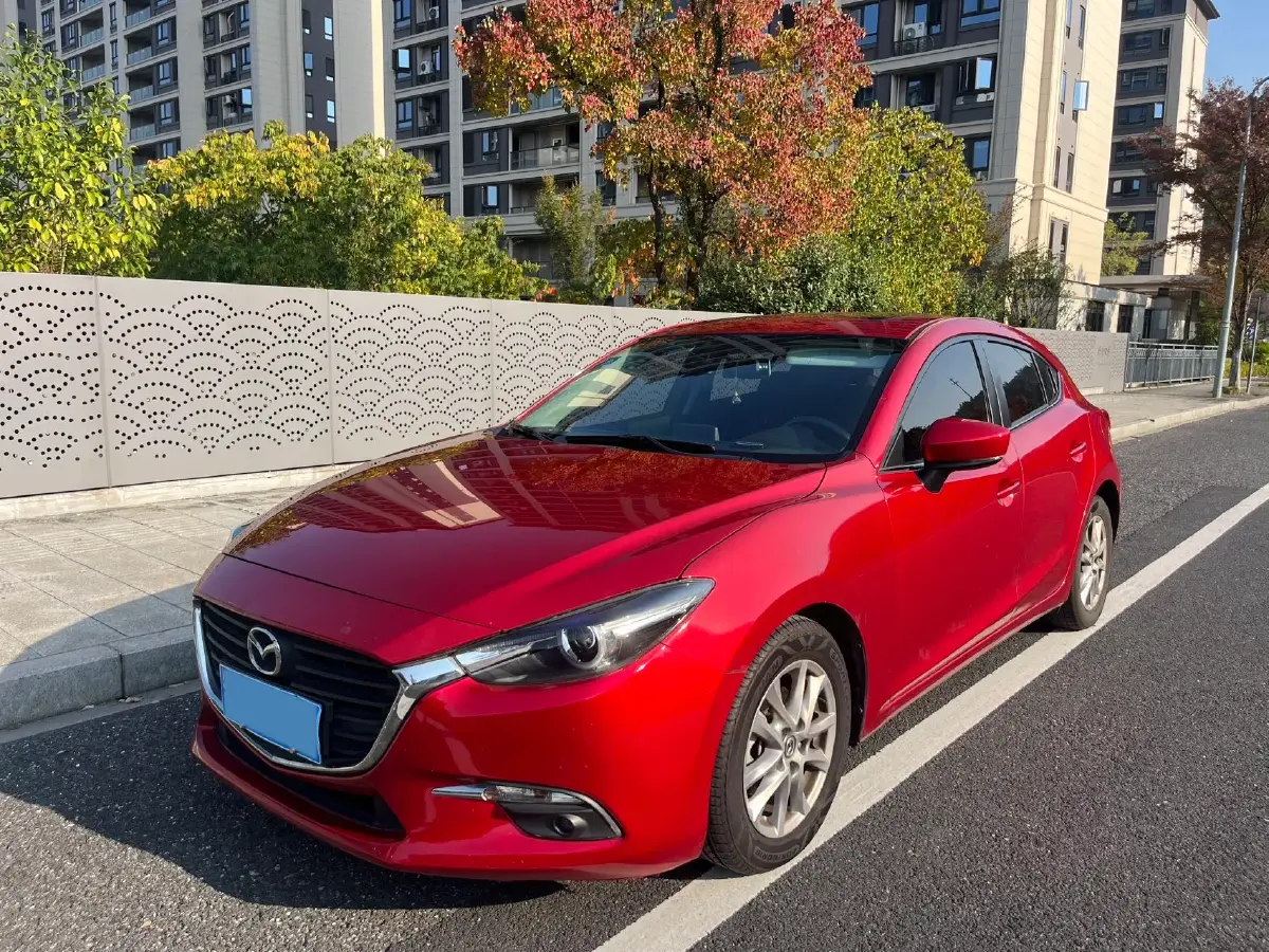 2017 Mazda 3 Axela 1.5L 117HP L4 6AT