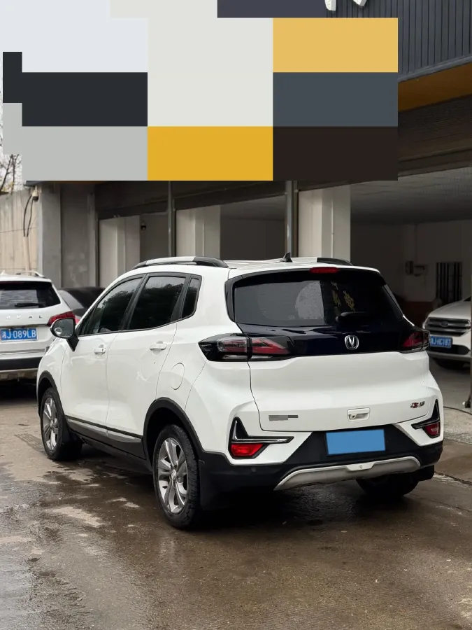 2021 ChangAn CS15 1.5L 107HP L4 5DCT,autocango,china used car exporter,china ev exporter,chinese used car exporter,chinese used ev exporter