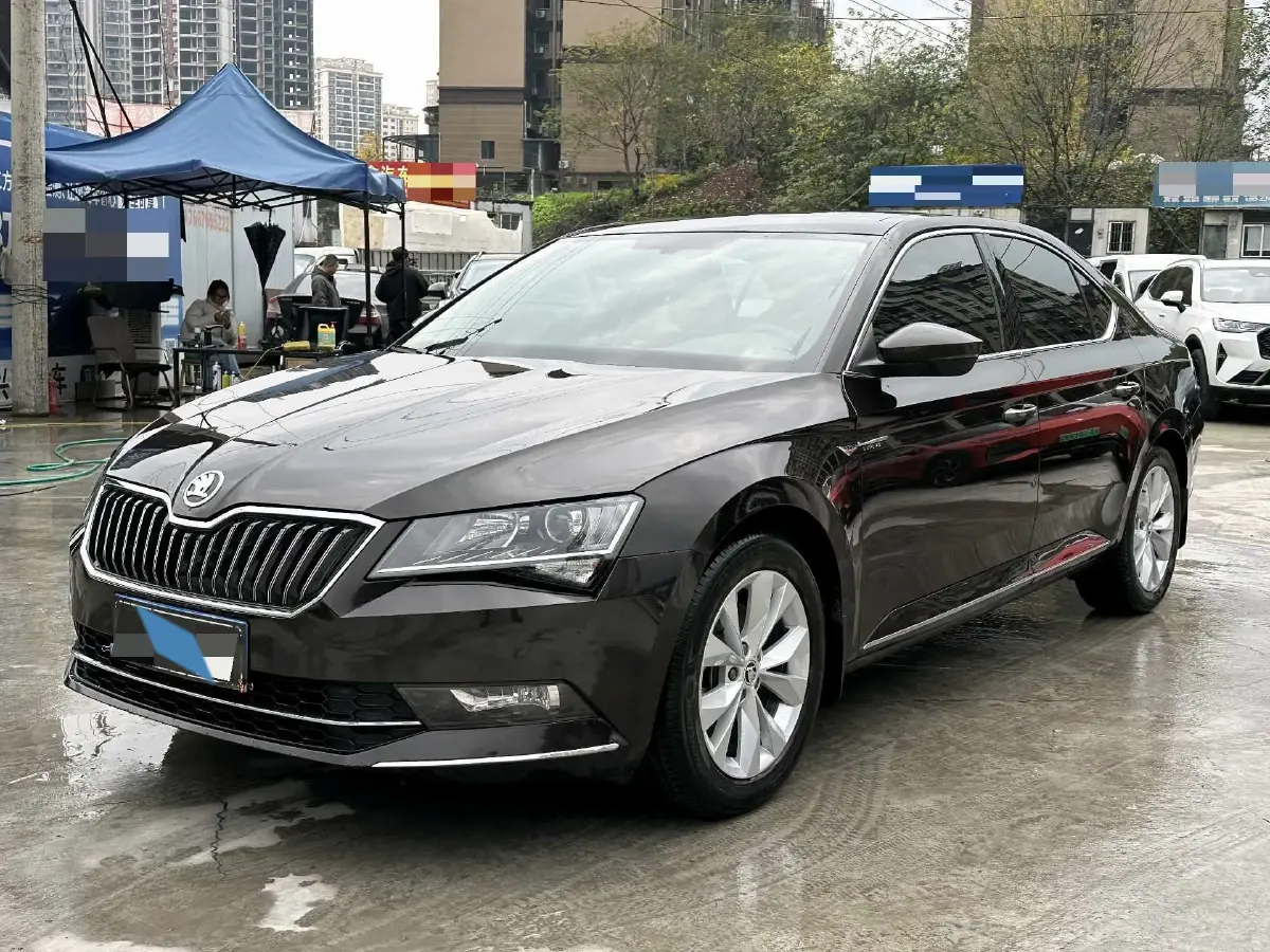 2018 Skoda Superb 1.8T 180HP L4 7DCT