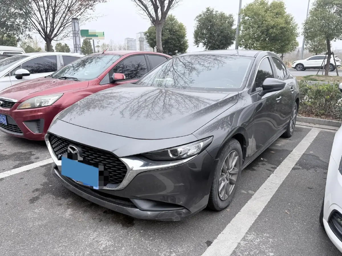 2020 Mazda 3 Axela 1.5L 117HP L4 6AT