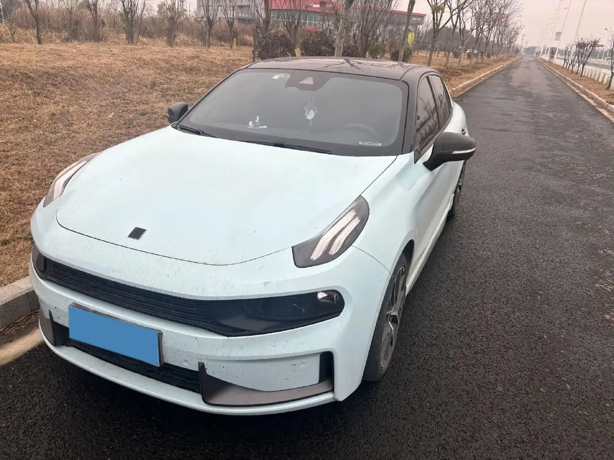 2019 LYNK&CO 03 2.0T 190HP L4 6AT