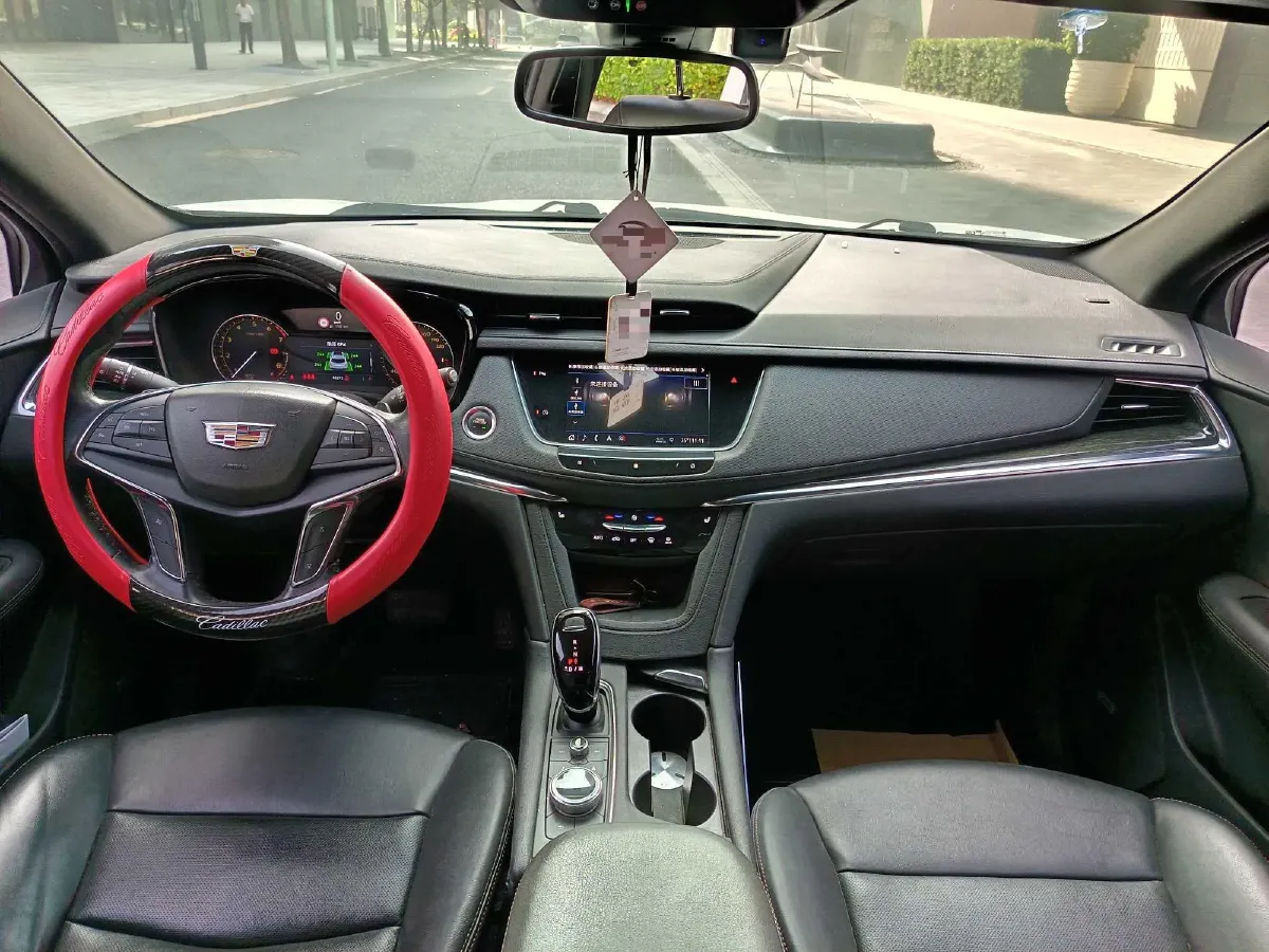 2020 Cadillac XT5 2.0T 237HP L4 9AT,autocango,china used car exporter,china ev exporter,chinese used car exporter,chinese used ev exporter