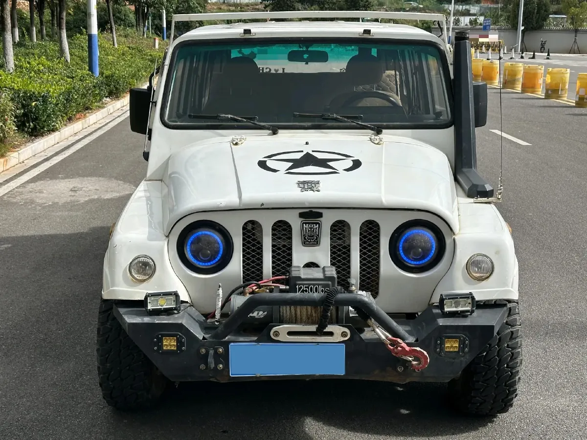 2016 BAW Battle Flag 2.0L 102HP L4 5MT,autocango,china used car exporter,china ev exporter,chinese used car exporter,chinese used ev exporter