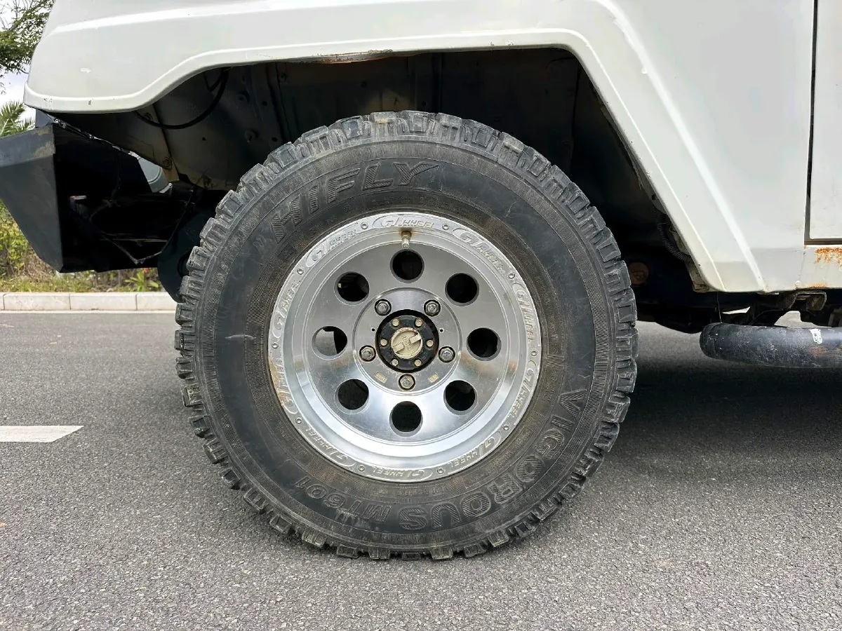 2016 BAW Battle Flag 2.0L 102HP L4 5MT,autocango,china used car exporter,china ev exporter,chinese used car exporter,chinese used ev exporter